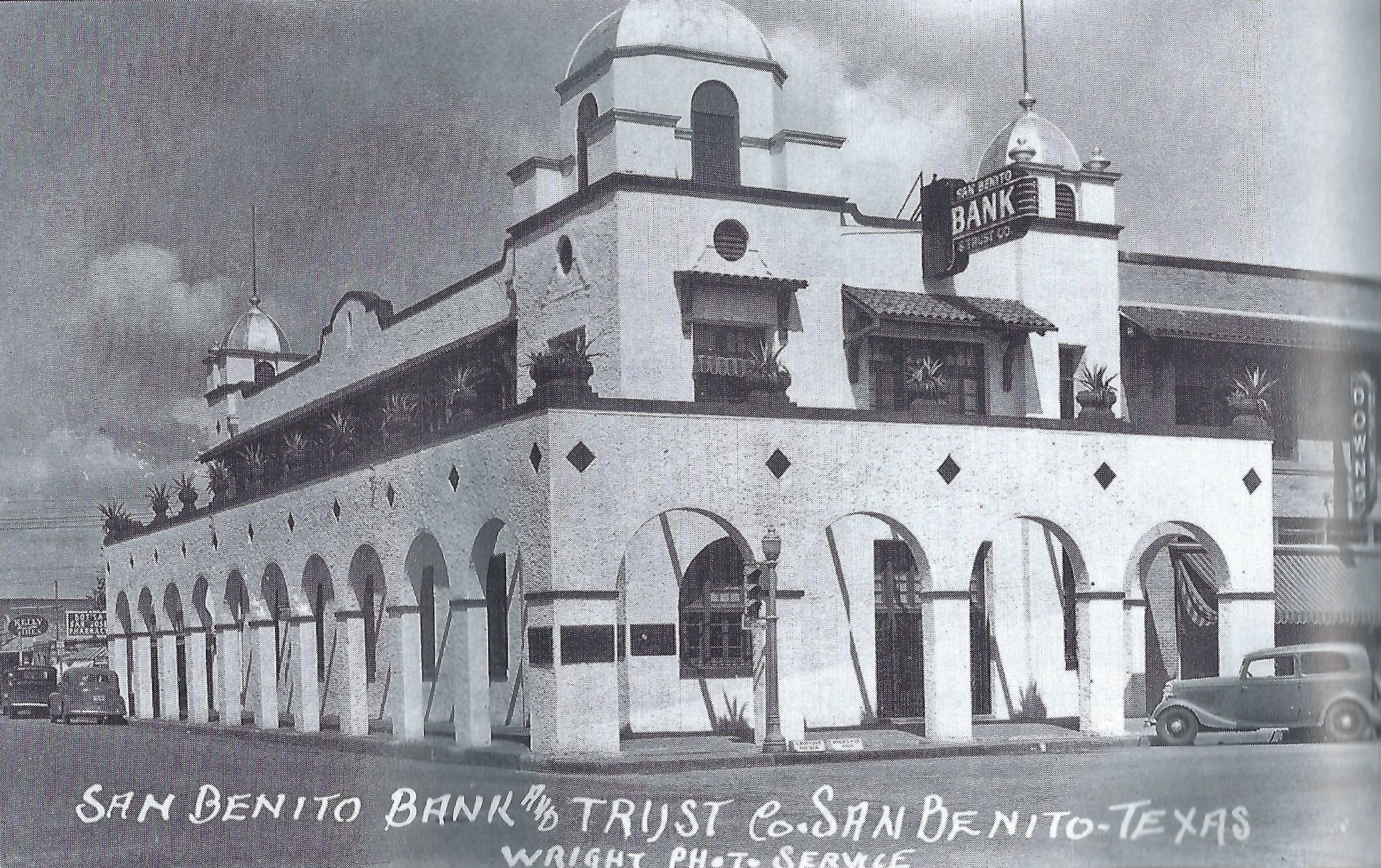 01 - Library - Bank and Trust Building (site where library first organized)